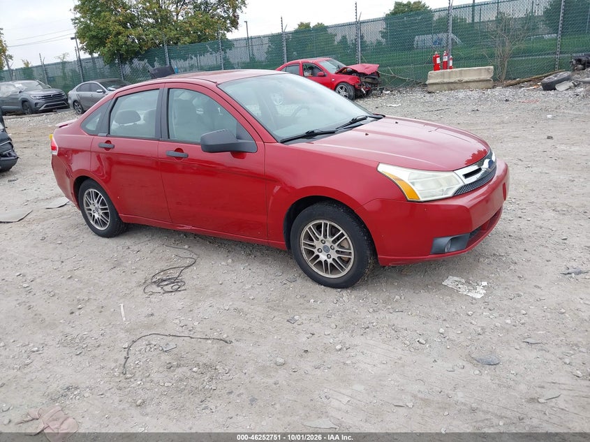 Vin: 1fahp3fn8aw234765, lot: 46752777, ford focus se 2010 img_1
