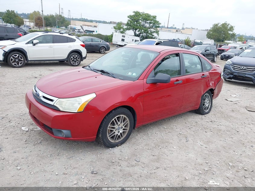 2010 Ford Focus Se, Левый бок, IAAI, VIN 1FAHP3FN8AW234765 — фото 2