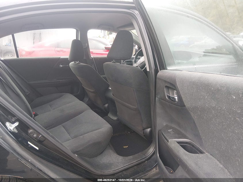 2013 HONDA ACCORD LX · Фото 8