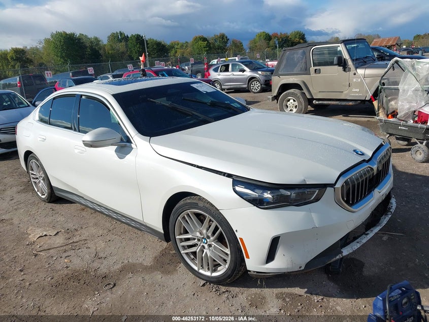 Vin: wba53fj0xscu82490, lot: 46753198, bmw 530i xdrive 2025 img_1