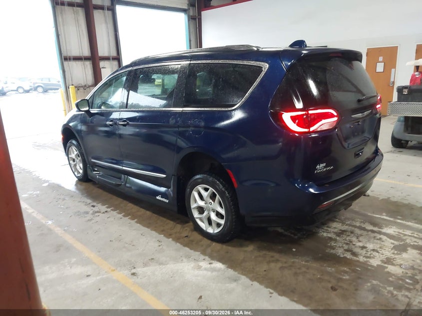 Vin: 2c4rc1egxhr803460, lot: 46753231, chrysler pacifica touring-l plus 20173