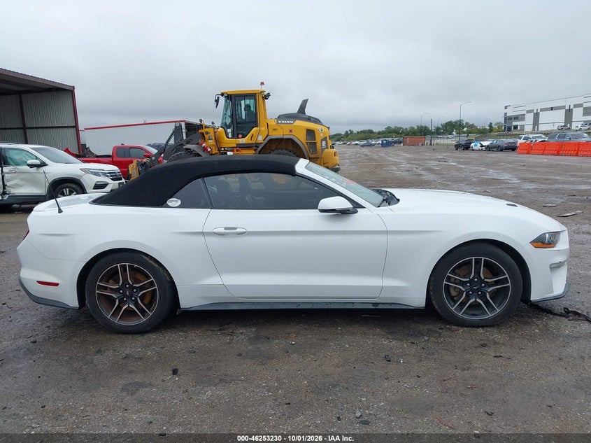 FORD MUSTANG - zdjęcie 13