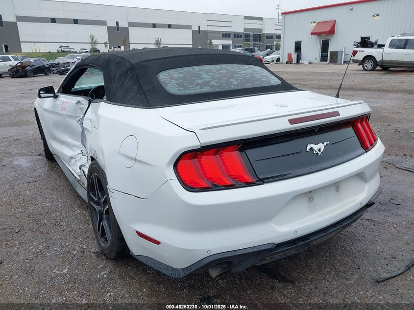 FORD MUSTANG - zdjęcie 3