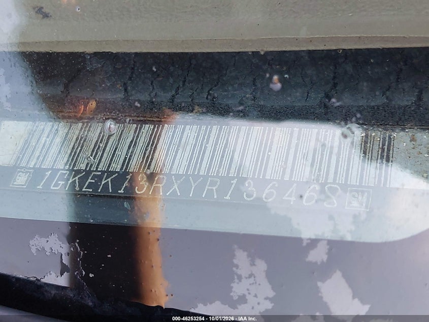 GMC YUKON DENALI 2000 VIN 1GKEK13RXYR136468