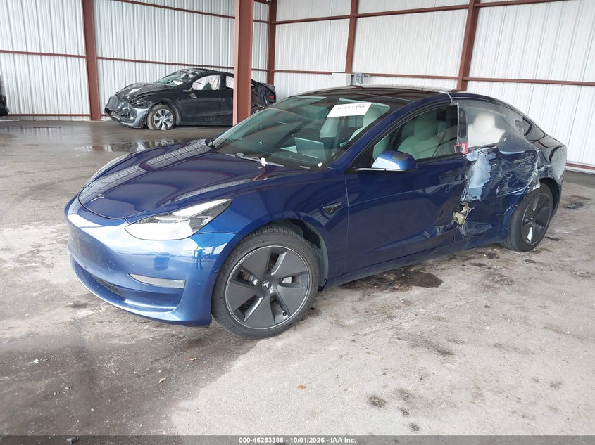 2021 TESLA MODEL 3 STANDARD RANGE PLUS REAR-WHEEL DRIVE · Фото 2