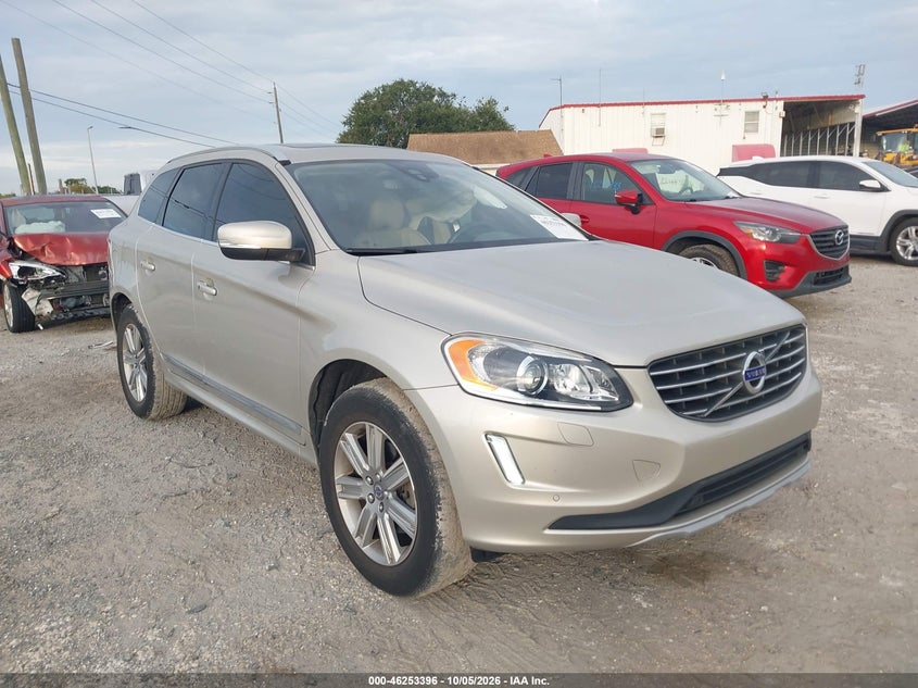 VOLVO XC60 - zdjęcie 1