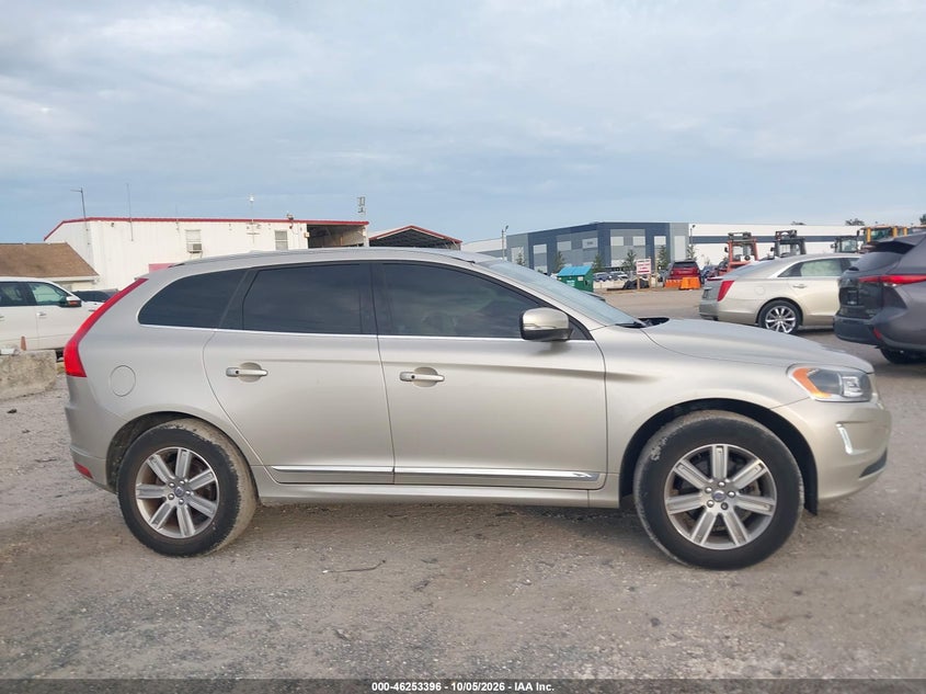 VOLVO XC60 - zdjęcie 13
