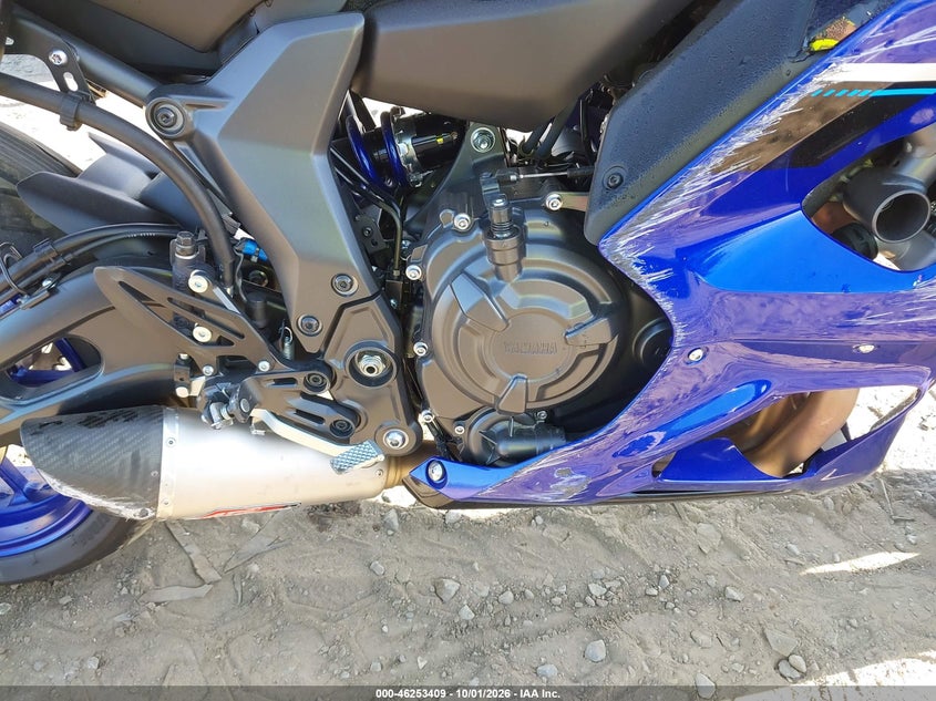 YAMAHA YZFR7 2025