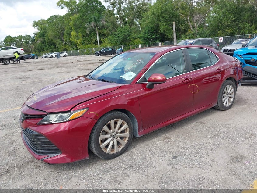 TOYOTA CAMRY - zdjęcie 2