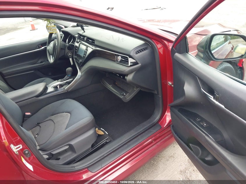 TOYOTA CAMRY - zdjęcie 5