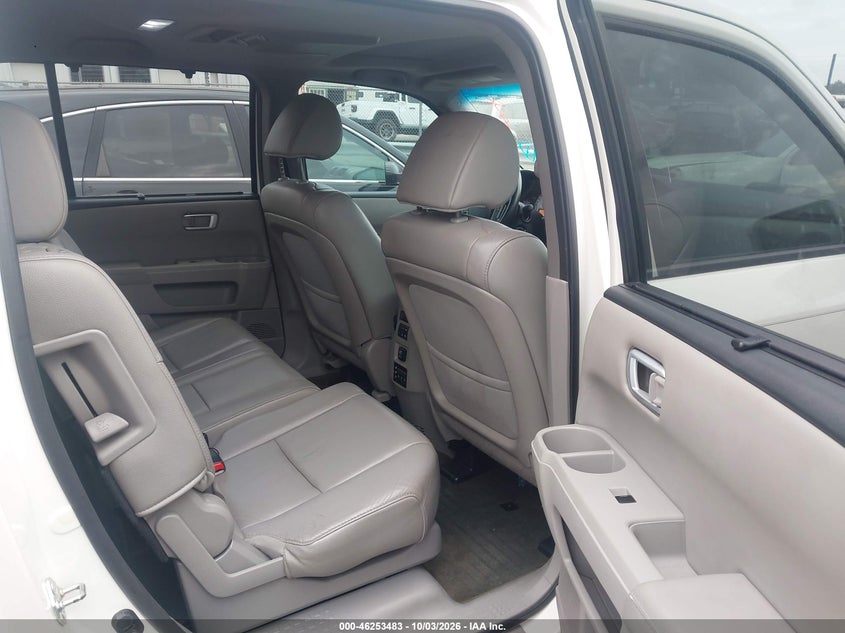 HONDA PILOT 2015 VIN 5FNYF3H99FB002295