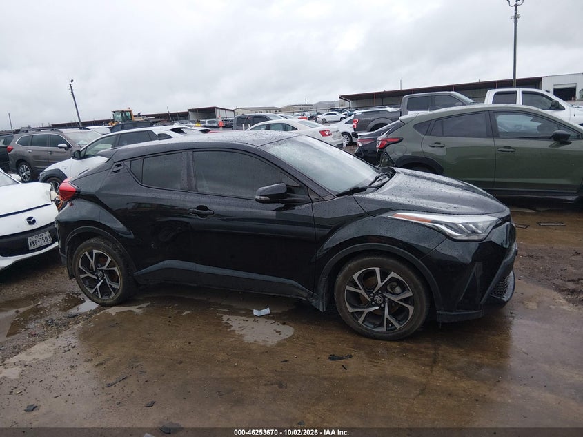 TOYOTA C-HR - zdjęcie 13