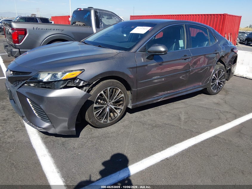 2018 Toyota Camry Se, Левый бок, IAAI, VIN 4T1B11HK8JU022741 — фото 2