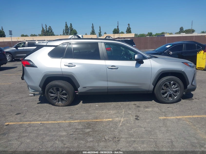 TOYOTA RAV4 HYBRID - zdjęcie 14