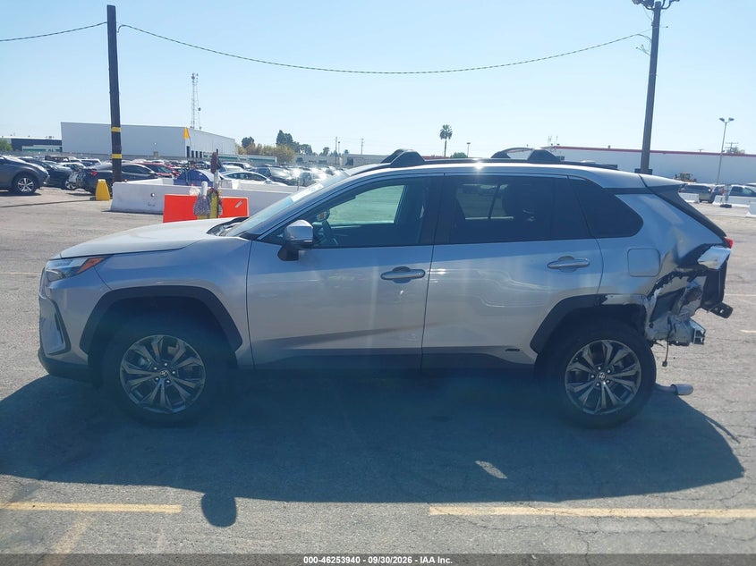 TOYOTA RAV4 HYBRID - zdjęcie 15