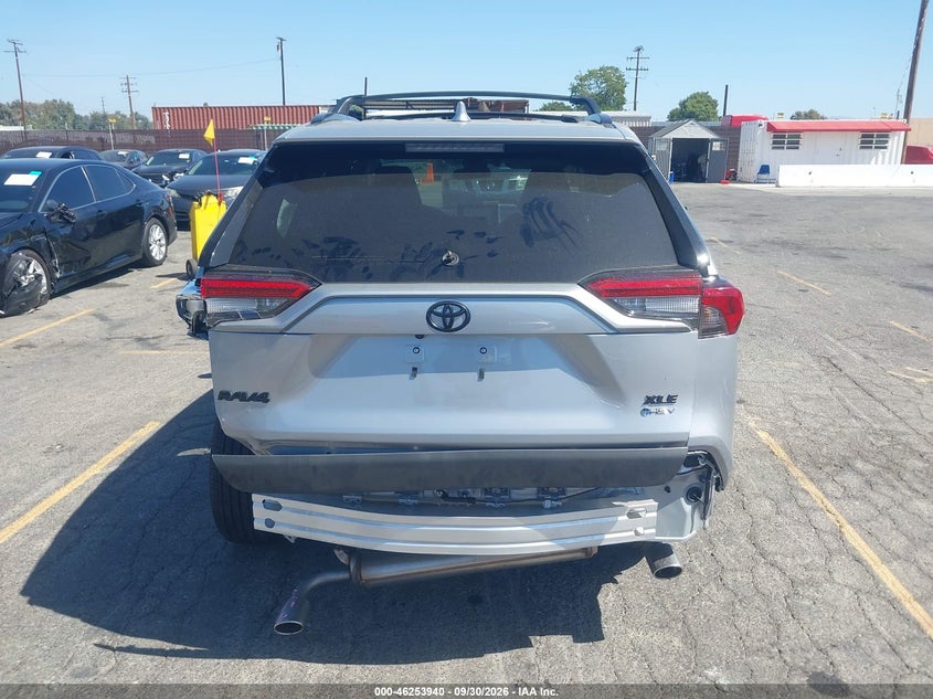 TOYOTA RAV4 HYBRID - zdjęcie 17