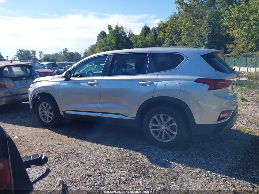 2019 HYUNDAI SANTA FE SE · Photo 15
