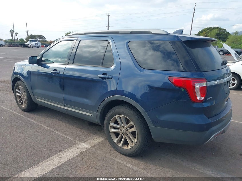 2017 FORD EXPLORER XLT · Photo 3