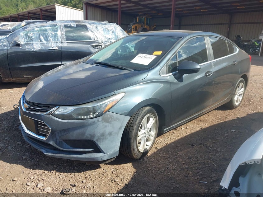 2017 Chevrolet Cruze Lt Auto, Неизвестно, IAAI, VIN 1G1BE5SM6H7133168 — фото 2