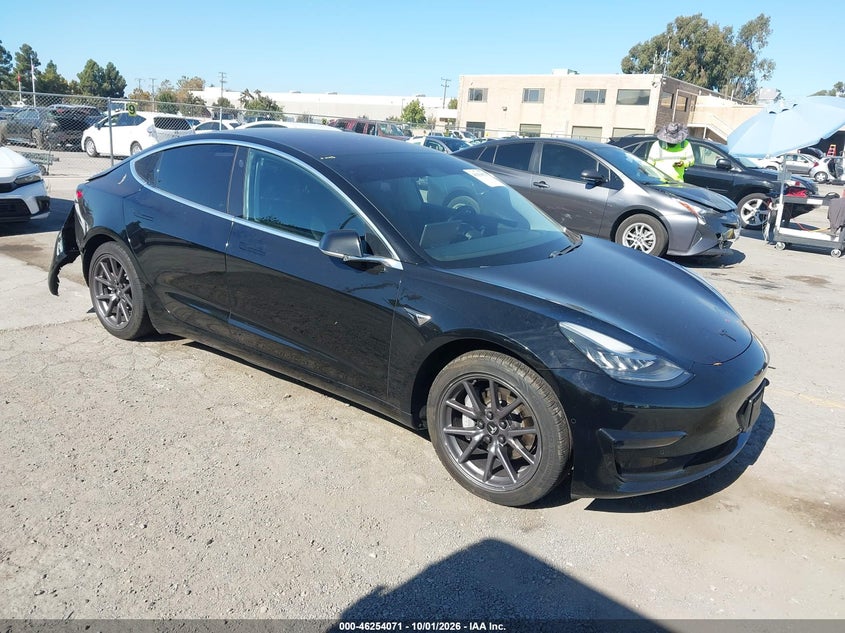 Vin: 5yj3e1ea6jf157055, lot: 46754097, tesla model 3 long range/mid range 2018 img_1