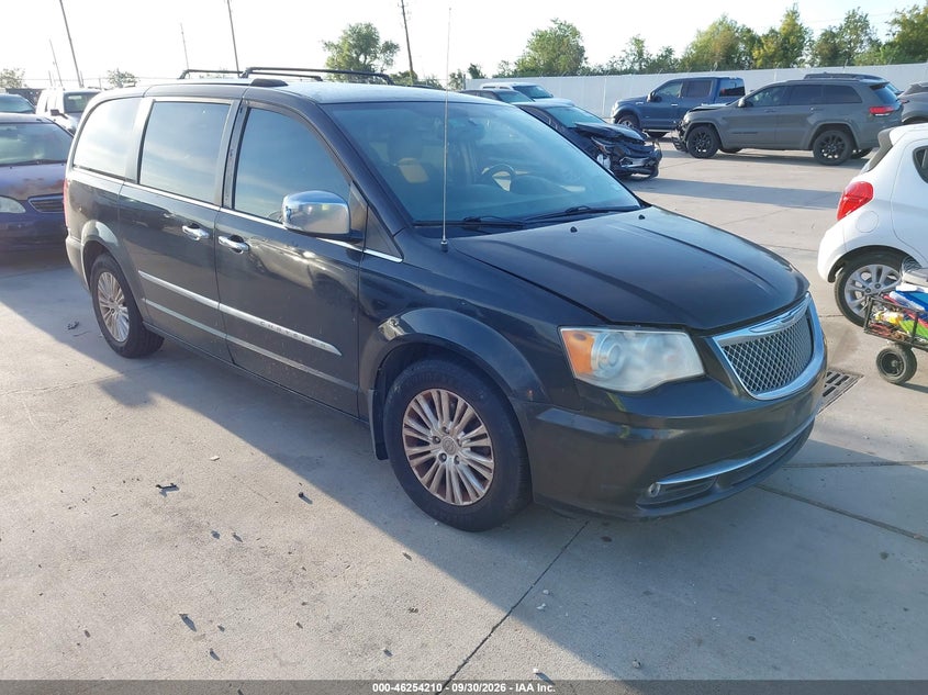 2014 CHRYSLER TOWN & COUNTRY auction photo 1