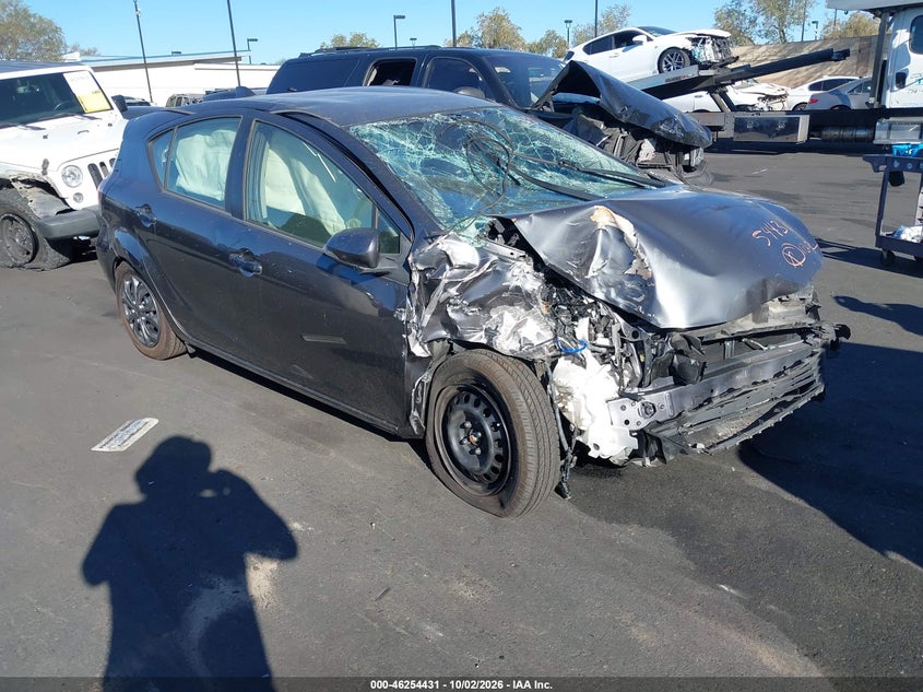 2015 TOYOTA PRIUS C ONE