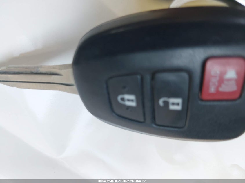 TOYOTA PRIUS C - zdjęcie 11