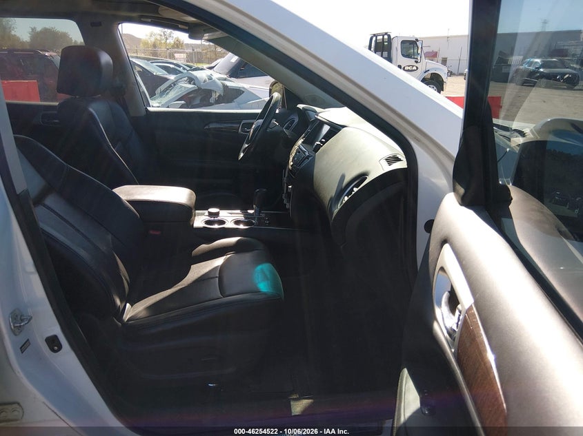 Photo 5 - NISSAN PATHFINDER