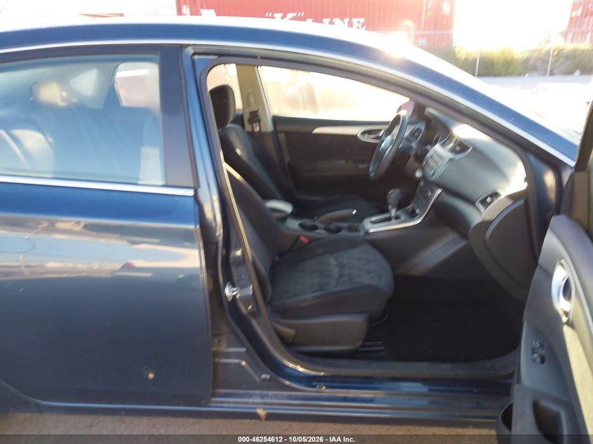 2013 NISSAN SENTRA SV · Фото 5