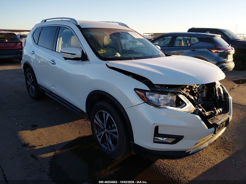 2017 NISSAN ROGUE SL