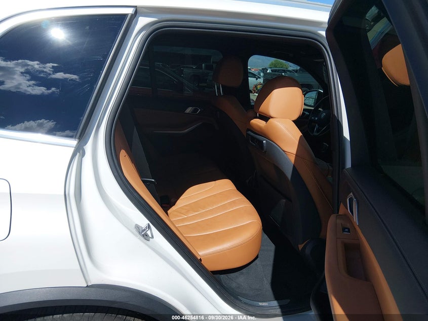 BMW X5 - zdjęcie 8