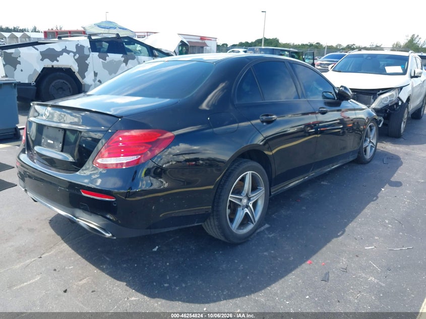 MERCEDES-BENZ E 300 - zdjęcie 4