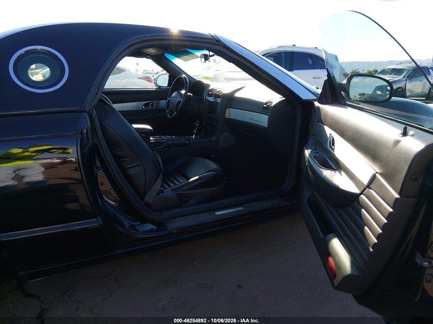 FORD THUNDERBIRD 2002 VIN 1FAHP60AX2Y106900