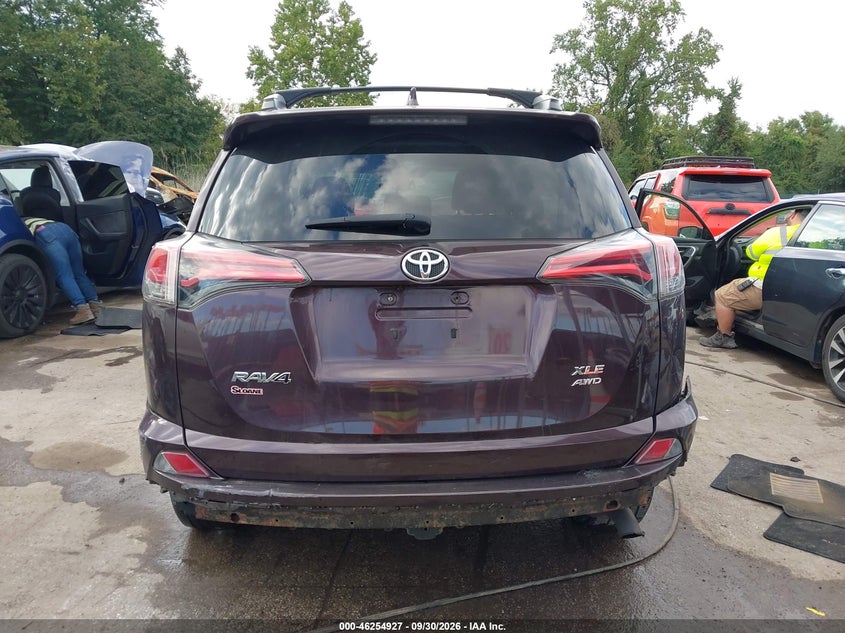 TOYOTA RAV4 - zdjęcie 17