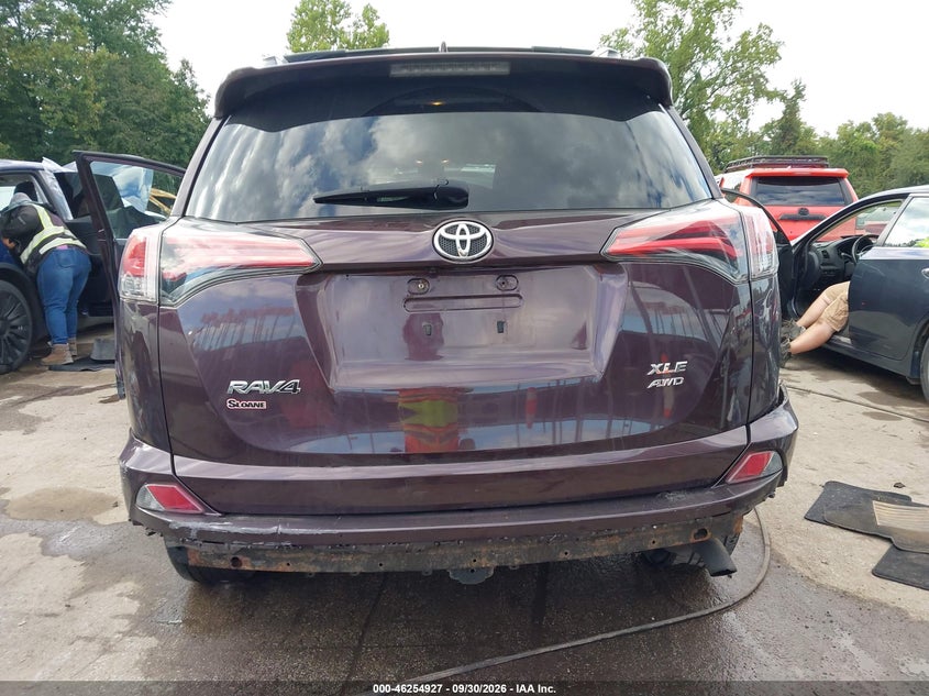 TOYOTA RAV4 - zdjęcie 18