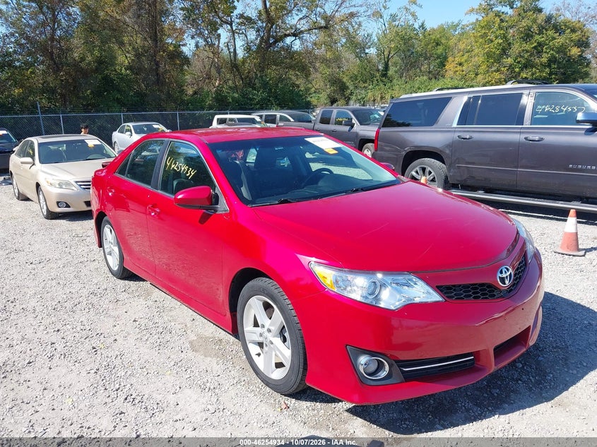 2014 Toyota Camry Se, Rear, IAAI, VIN 4T1BF1FKXEU741127