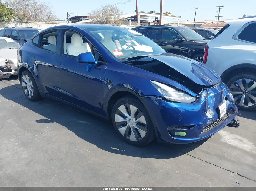 Vin: 7saygaee3pf586278, lot: 46754962, tesla model y awd/long range dual motor all-wheel drive 2023 img_1