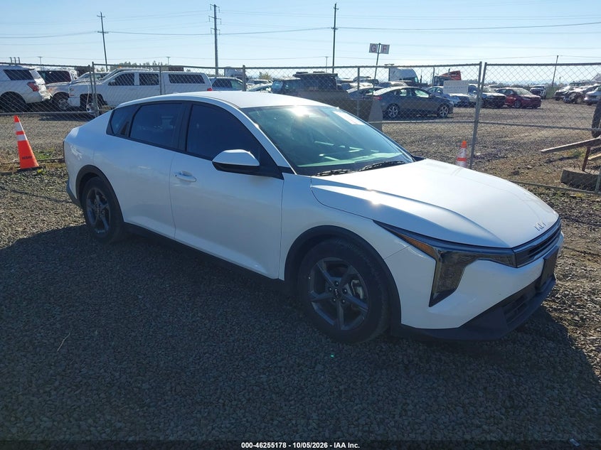 Vin: 3kpft4de8se026693, lot: 46755204, kia k4 lxs 2025 img_1