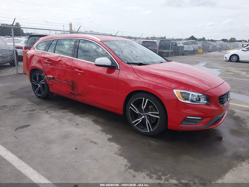 Vin: yv149mss8h1338694, lot: 46755212, volvo v60 t6 r-design platinum 2017 img_1