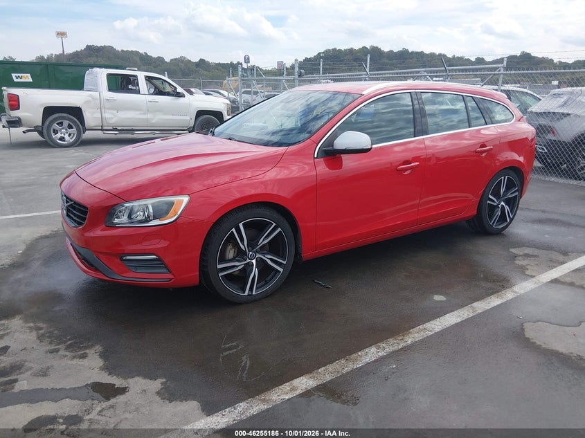 Vin: yv149mss8h1338694, lot: 46755212, volvo v60 t6 r-design platinum 20172