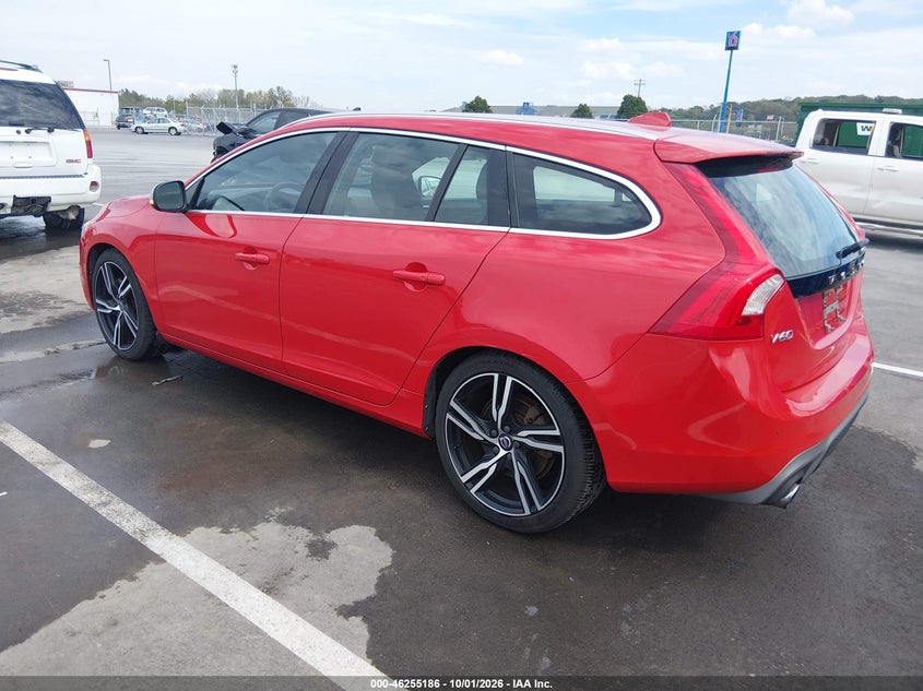 Vin: yv149mss8h1338694, lot: 46755212, volvo v60 t6 r-design platinum 20173