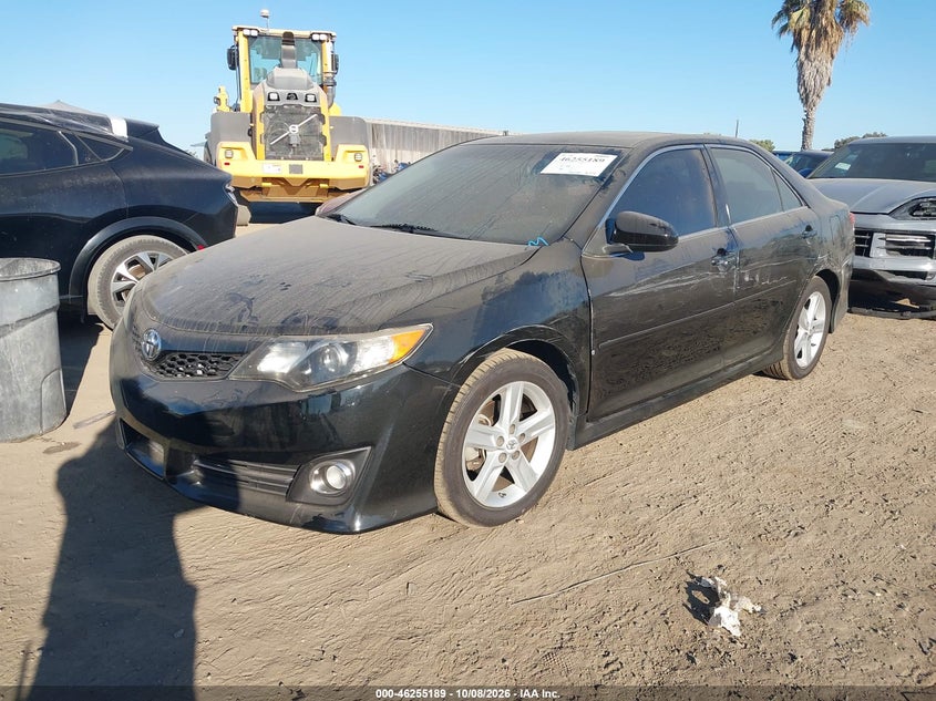2012 Toyota Camry Se, Left Side, IAAI, VIN 4T1BF1FK4CU572977 — photo 2
