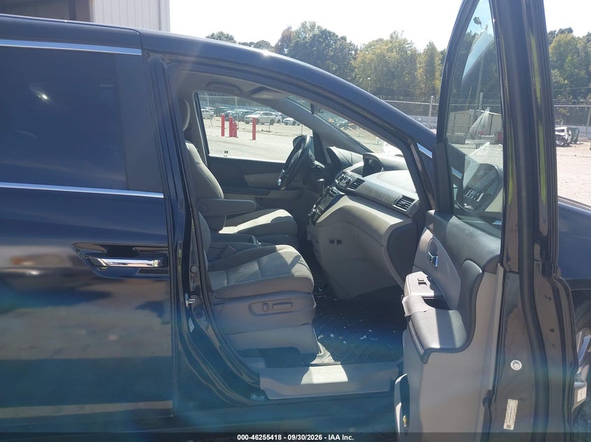 2016 HONDA ODYSSEY SE · Фото 5
