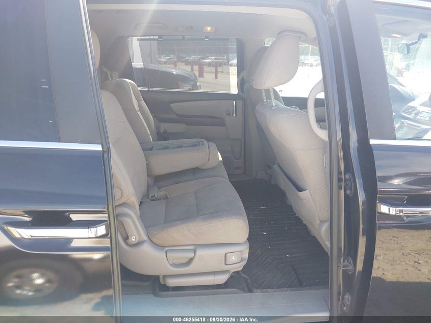 2016 HONDA ODYSSEY SE · Фото 8