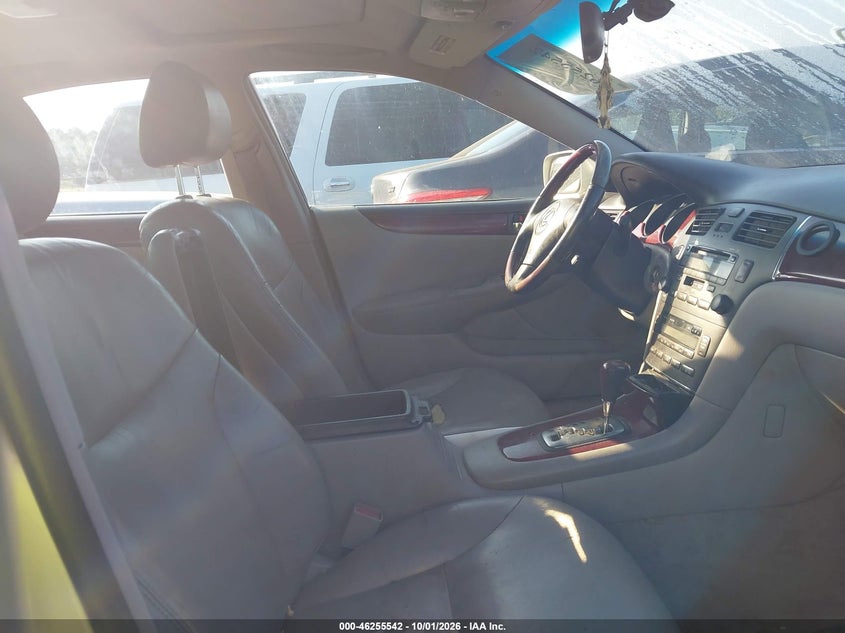 LEXUS ES 300 2003 VIN JTHBF30G235040172