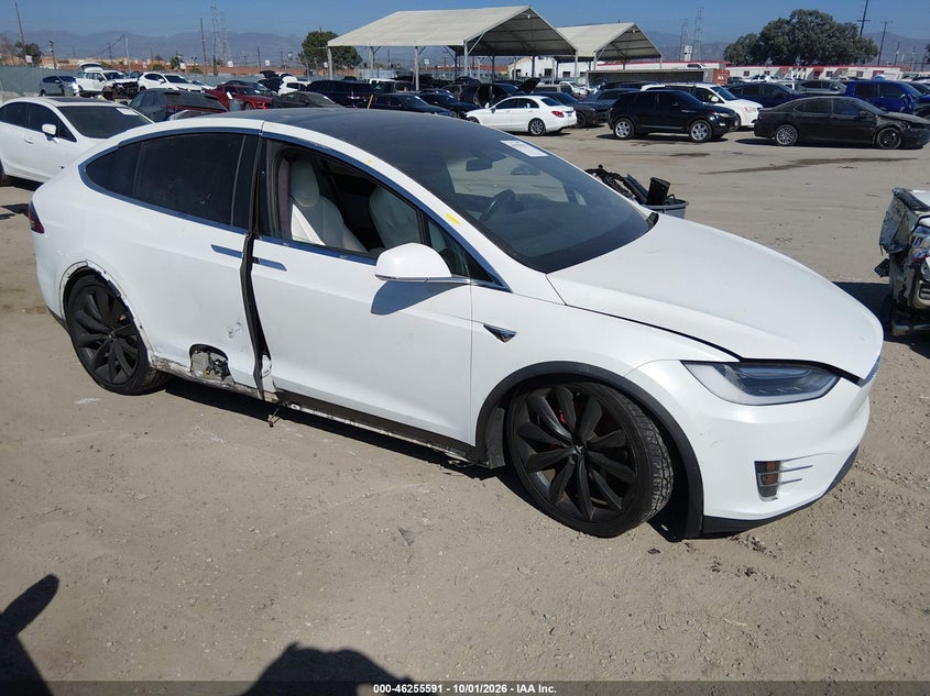Vin: 5yjxcae42hf075903, lot: 46755617, tesla model x p100d 2017 img_1