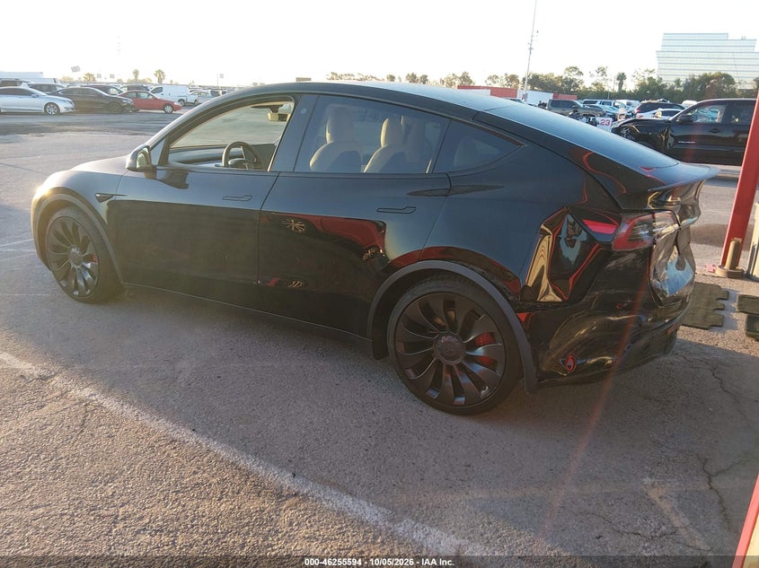 TESLA MODEL Y - zdjęcie 3