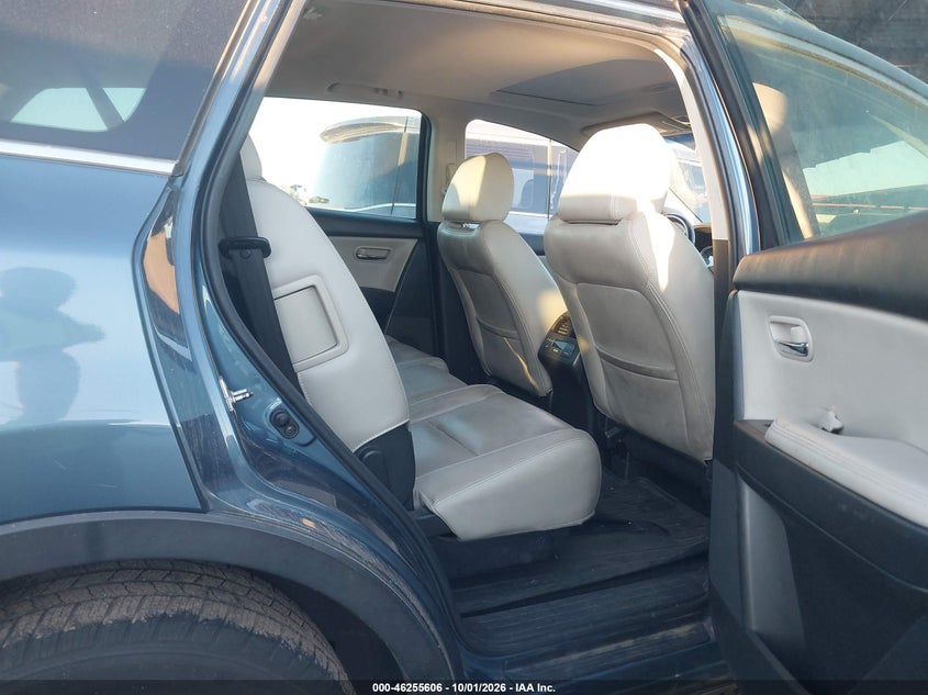 2015 MAZDA CX-9 TOURING · Photo 8