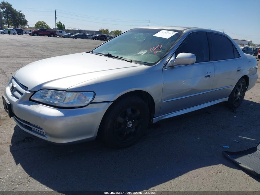 2001 Honda Accord 2.3 Ex, Right Front, IAAI, VIN JHMCG66091C025724 — photo 2