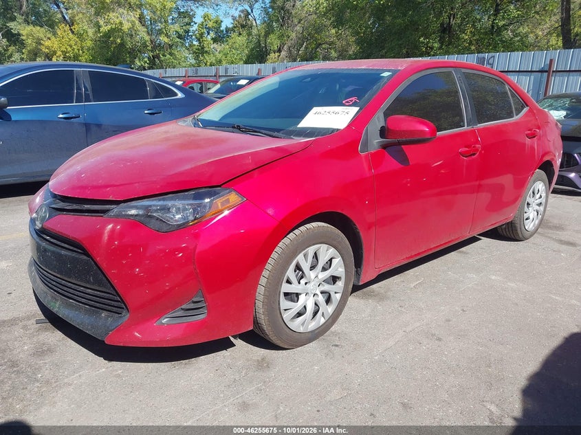 2019 Toyota Corolla Le, Front & Rear, IAAI, VIN 5YFBURHE2KP932484 — photo 2